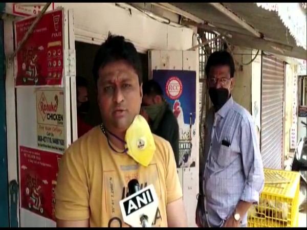Nagraj Pattan, President, Chicken Sellers Association speaking to ANI in Hubli on Sunday. (Photo/ANI)