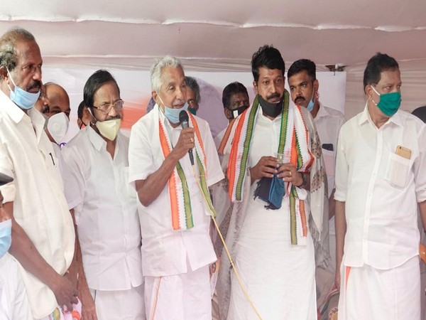  Dr. GV Hari, Chairman of Jawahar Balajanavedi during protest (Photo/ANI)