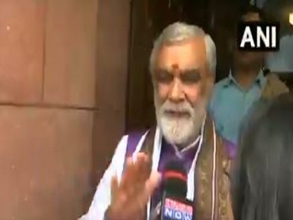 MoS Health and Family Welfare, Ashwini Kumar Choubey talking tro media persons in New Delhi on Monday 