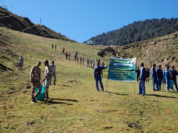  Cleanliness campaign organised at ski slopes of Auli by ITBP.