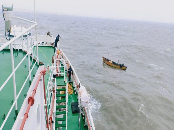 One fishing boat with 4 crew members onboard was sighted off Navibandar on Sunday