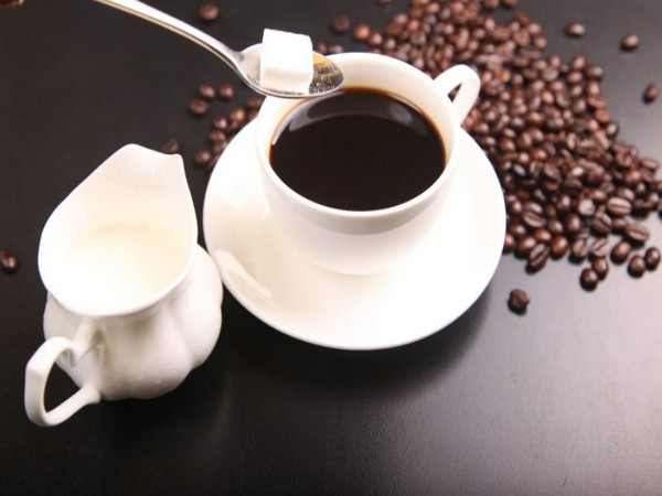 Study suggests that drinking coffee is not harmful and may potentially be beneficial