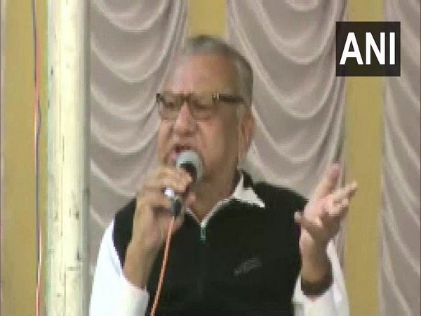 Congress leader Yashwantrao Gadakh speaking at the gathering on Sunday. 