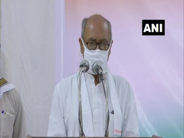 Congress leader Digvijaya Singh at Satyagrah' of 'Kendriya Shram Sangathan in Bhopal on Sunday. (Photo/ANI)