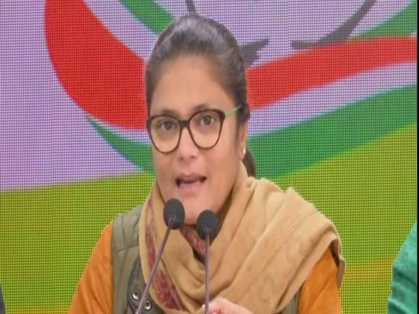 Sushmita Dev, the member of A fact-finding committee of the Congress addresses media in New Delhi [Photo/ANI]