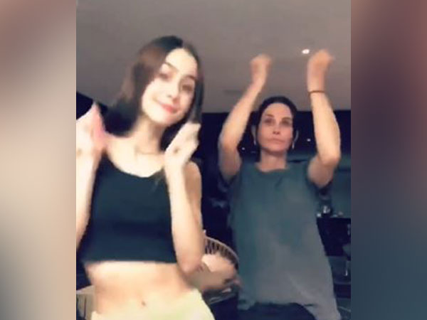 Actor Courteney Cox dancing with daughter Coco Arquette (Image Source: Instagram)