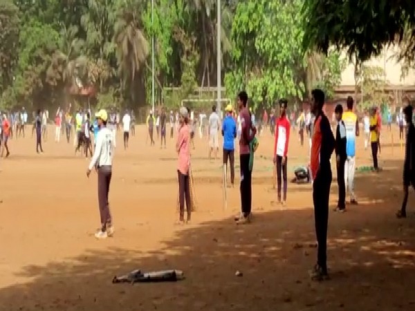 People playing cricket at Chhatrapati Shivaji Maharaj Park in Mumbai on Sunday. (Photo/ANI)