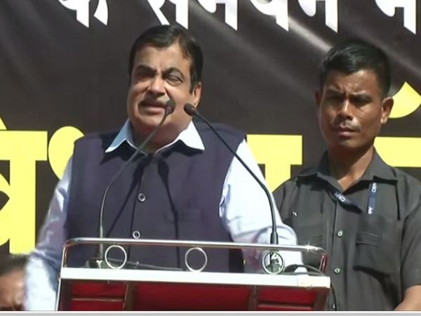 Union Minister Nitin Gadkari speaking at rally in Nagpur on Sunday