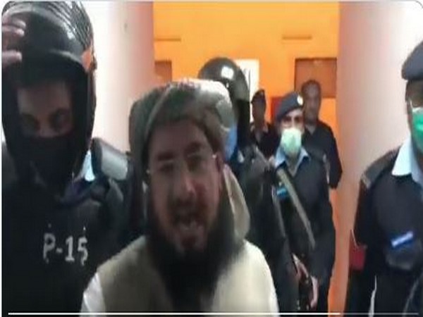 Pakistan Police has stormed the Parliament Lodges 
