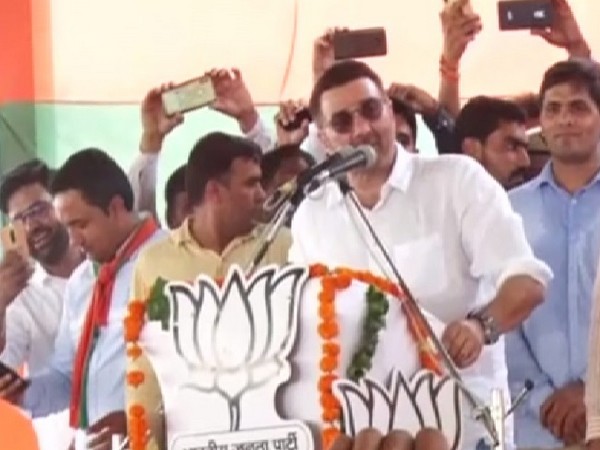 BJP MP Sunny Deol speaking at an election rally in Hisar, Haryana. 