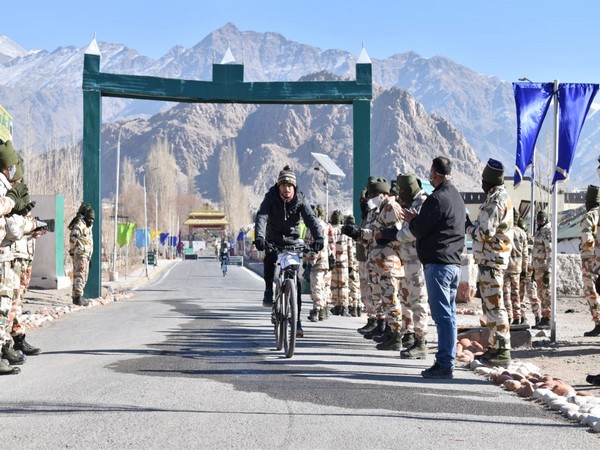 A visual of the Cyclothon at Leh. 