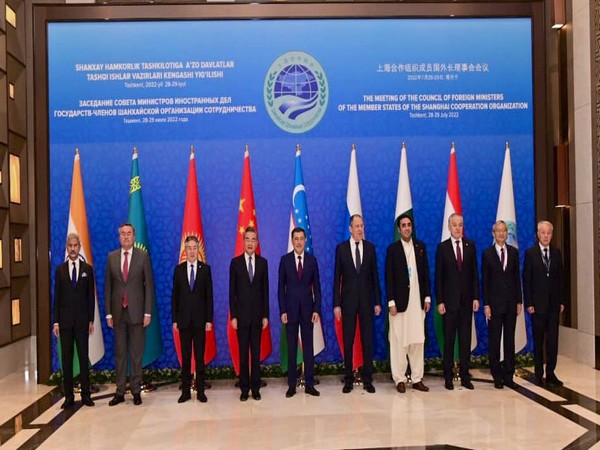 EAM S Jaishankar participating in the SCO Foreign Ministers' Meeting at Tashkent.(Twitter/S Jaishankar)