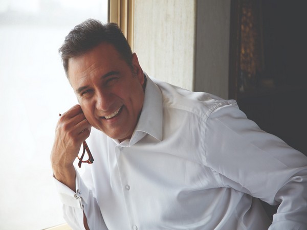 Boman Irani to play Ranveer's dad in YRF's 'Jayeshbhai Jordaar'!