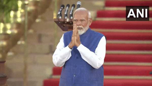 Prime Minister Narendra Modi at Rashtrapati Bhavan (Photo/ANI)