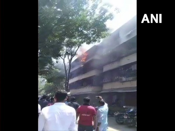 Fire broke out at a building in Dadar Police Station Compound