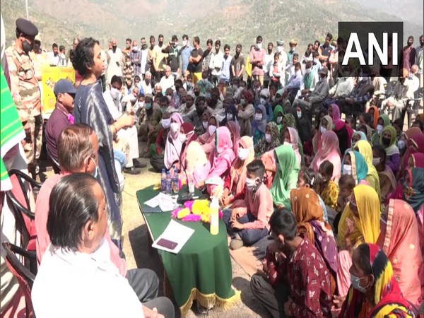 ITBP distributes COVID-19 kits in a village in Udhampur