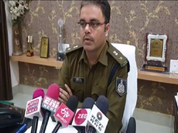 Damoh Superintendent of Police Vivek Singh speaking to media on Friday.