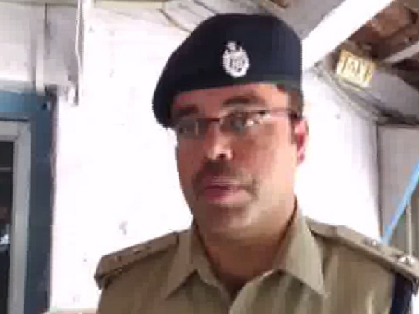 Vivek Singh, Superintendent of Police, Damoh