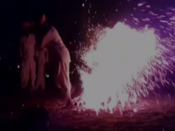 Nath community of Jodhpur performing fire dance at RIFF on Sunday. Photo/ANI