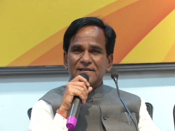 BJP leader Raosaheb Danve addressing press conference in Mumbai on Monday 