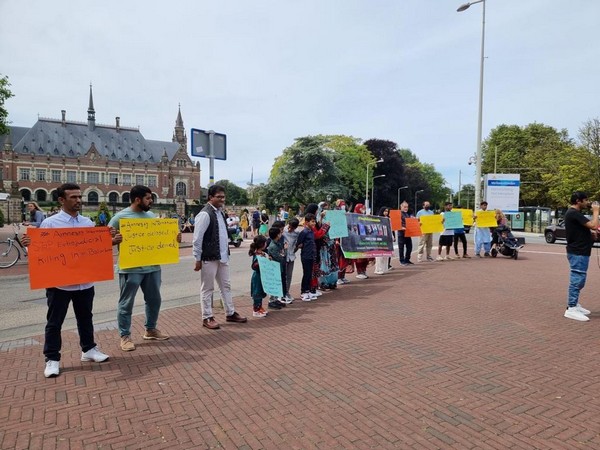 Baloch activists protest against killings in fake encounters in Balochistan