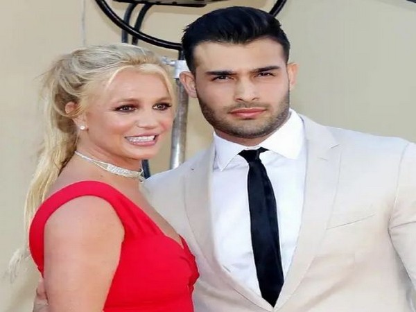 Britney Spears, Sam Asghari (Image source: Instagram)