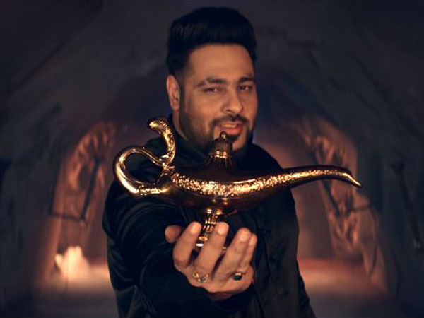 A still of Badshah from the song ‘Sab Sahi hai Bro’ (Image Courtesy: YouTube)