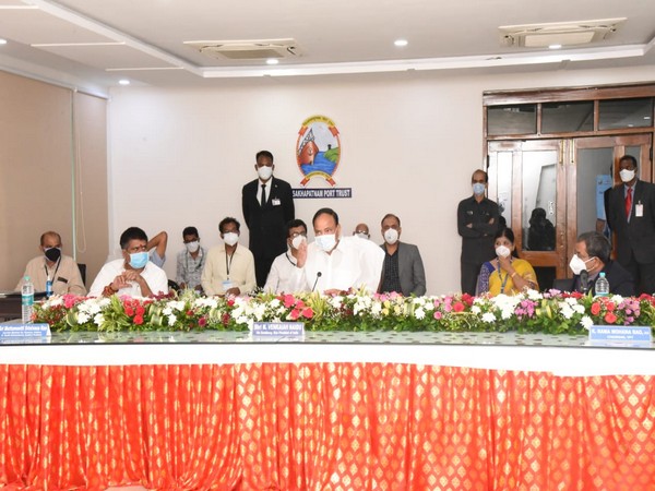 Vice President M Venkaiah Naidu during interaction with Chairman, other officials of Visakhapatnam Port Trust in Visakhapatnam (Photo/Twitter)