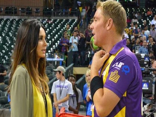 Shibani Dandekar, Shane Warne (Image source: Instagram)