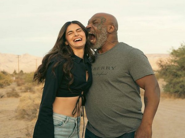 Ananya Panday with Mike Tyson (Image source: Instagram)