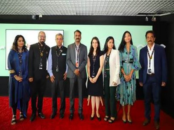 MoS I&B L Murugan addresses participants of Startup pitching session at 