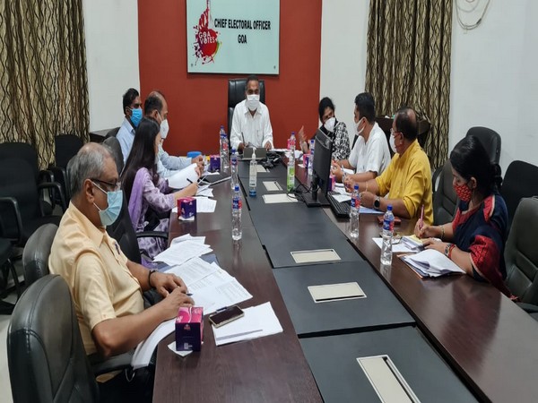 CEO of Goa held a meeting with representatives of various parties. (Photos/ANI)