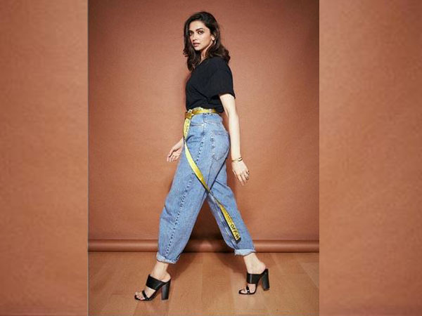 Deepika Padukone kickstarts the campaign 'Ab Ladna Hai'