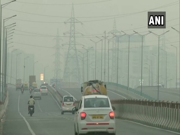 The national capital was covered in a layer of haze on Monday morning as air quality dip further. (Photo/ANI)