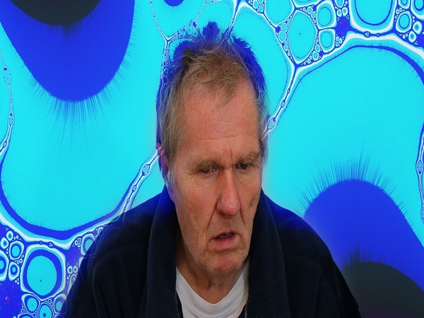 Of the people who were literate, 134 of 746 people, or 18 per cent, had dementia.