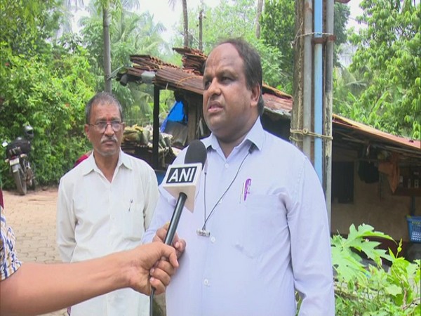 Dr Arun, District Vector Borne Disease Control Officer, Mangaluru while speaking to ANI in Gujjarakere on Saturday. Photo/ANI