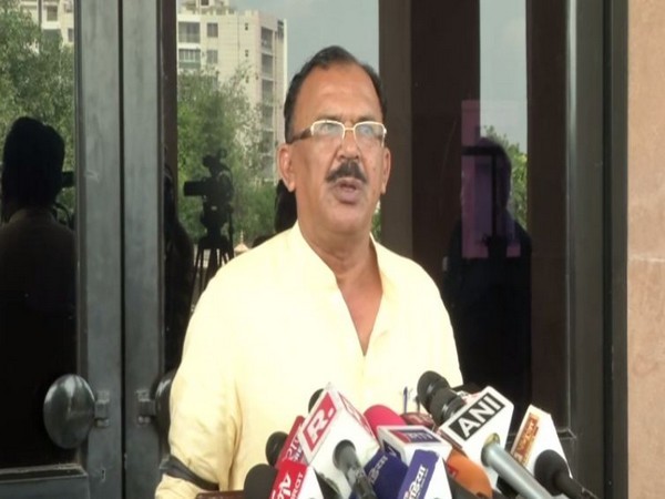 BJP leader Vasudev Devnani speaking to media in Jaipur on Tuesdayu. Photo/ANI