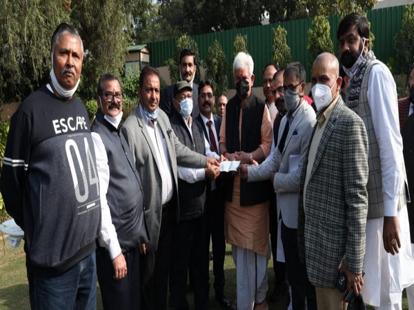 Lieutenant Governor Manoj Sinha interacts with Shri  Amarnath  Shrine  Yatra  Langar  and Bhandara Associations (Photo/ANI)