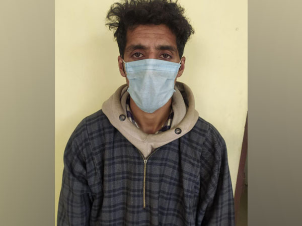 J-K police arrest Al Badr overground worker Rah Hussain Bhat (Photo/ANI)