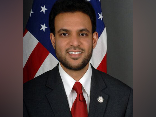 Biden nominates Indian-American to be first Muslim religious freedom ambassador. (Photo: Twitter/@Rashad_Hussain)
