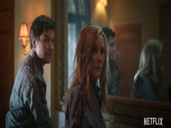 A still of Jason Bateman and Laura Linney from the first footage. (Image source: You Tube)