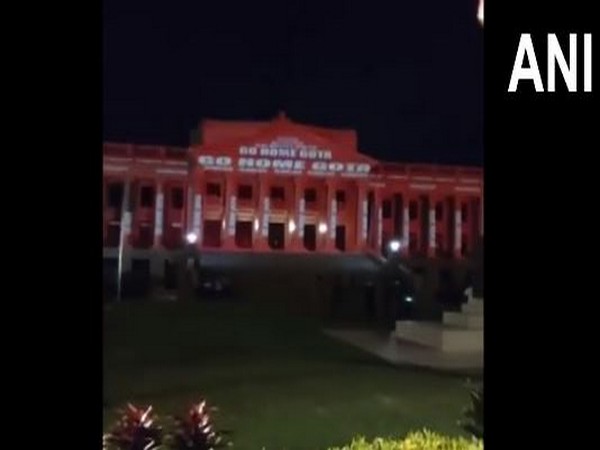 Sri Lankans project 'Go Gota Go' on Presidents' office to protest against Rajapaksa Govt 