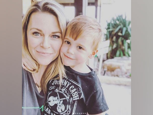 Amber Smith with her late son River Kelly Smith (Picture courtesy: Instagram)