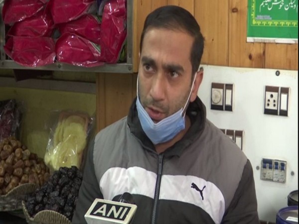 Suhail Ahmad, a dates seller in Jammu and Kashmir speaking to ANI. (Photo/ANI)