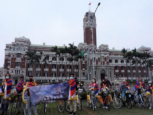 Commemoration of Tibet National Uprising Day in front of Parliament in Taipei 