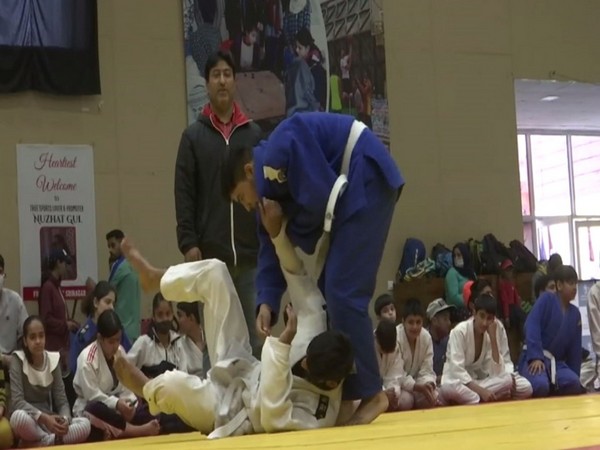 Judo gains popularity among youth in Kashmir 