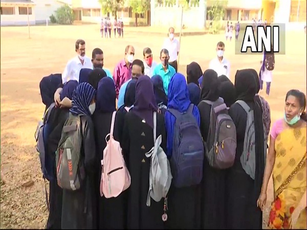 Students wearing Hijab allowed to enter Government PU College in Kundapura (Photo/ANI)