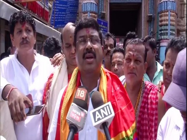 Union Minister Dharmendra Pradhan offered prayers at Jagannath temple in Puri, Odisha, on Sunday. Photo/ANI
