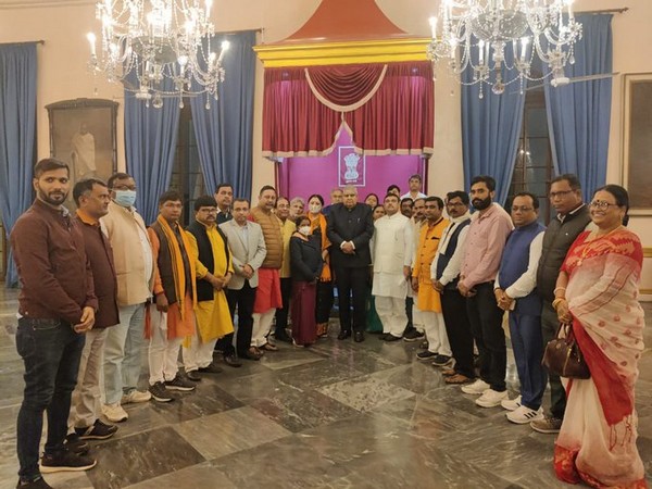 Governor of West Bengal, Jagdeep Dhankhar with BJP leaders (Photo/Twitter)