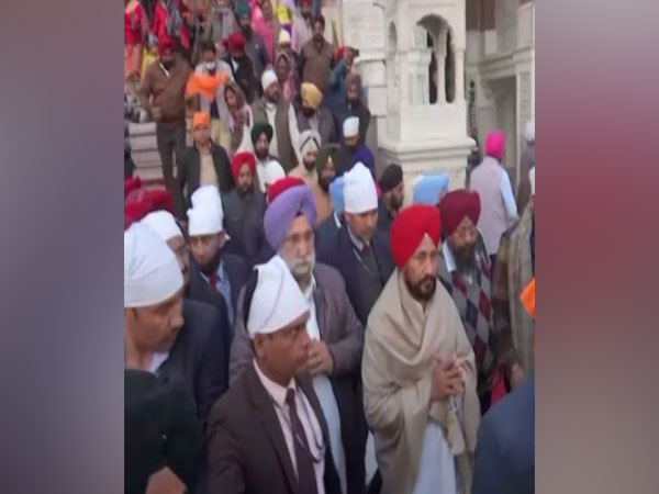 Punjab Chief Minister Charanjit Singh Channi, others at Golden Temple today (Photo/ANI)